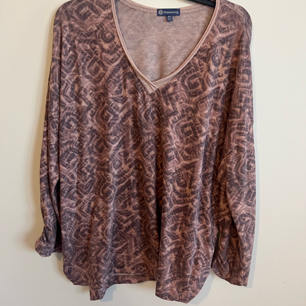 Democracy Blush Pink and Black Relaxed 3/4 Sleeve Graphic Tunic